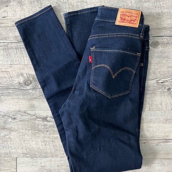 Levi’s 721 high rise skinny - Picture 2 of 3
